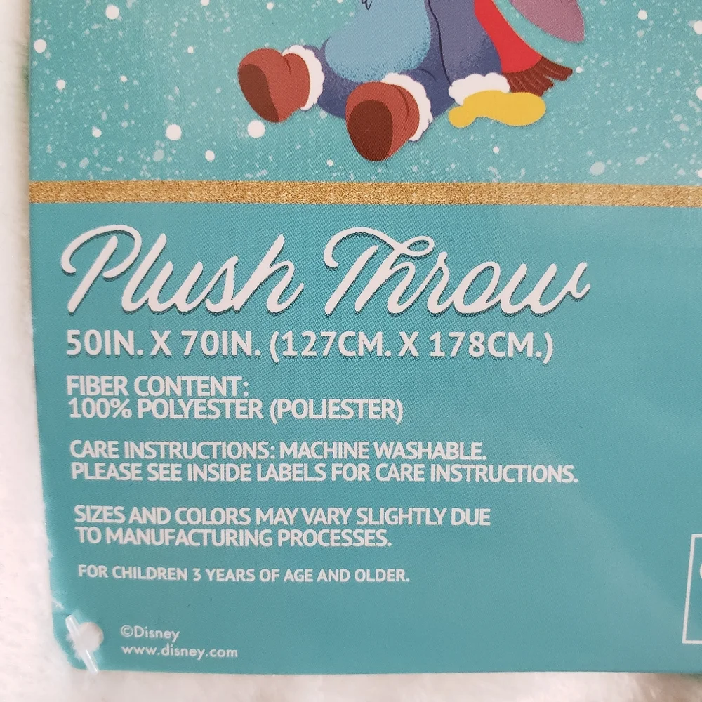 Disney Stitch With Mittens Winter Christmas Santa Hat Throw Blanket 50x70 NWT